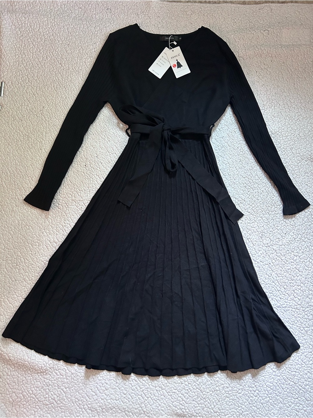 NWT Zesica Womens Black Long Sleeve Pleated Midi Dress Size L Belted Ruffle Cuff